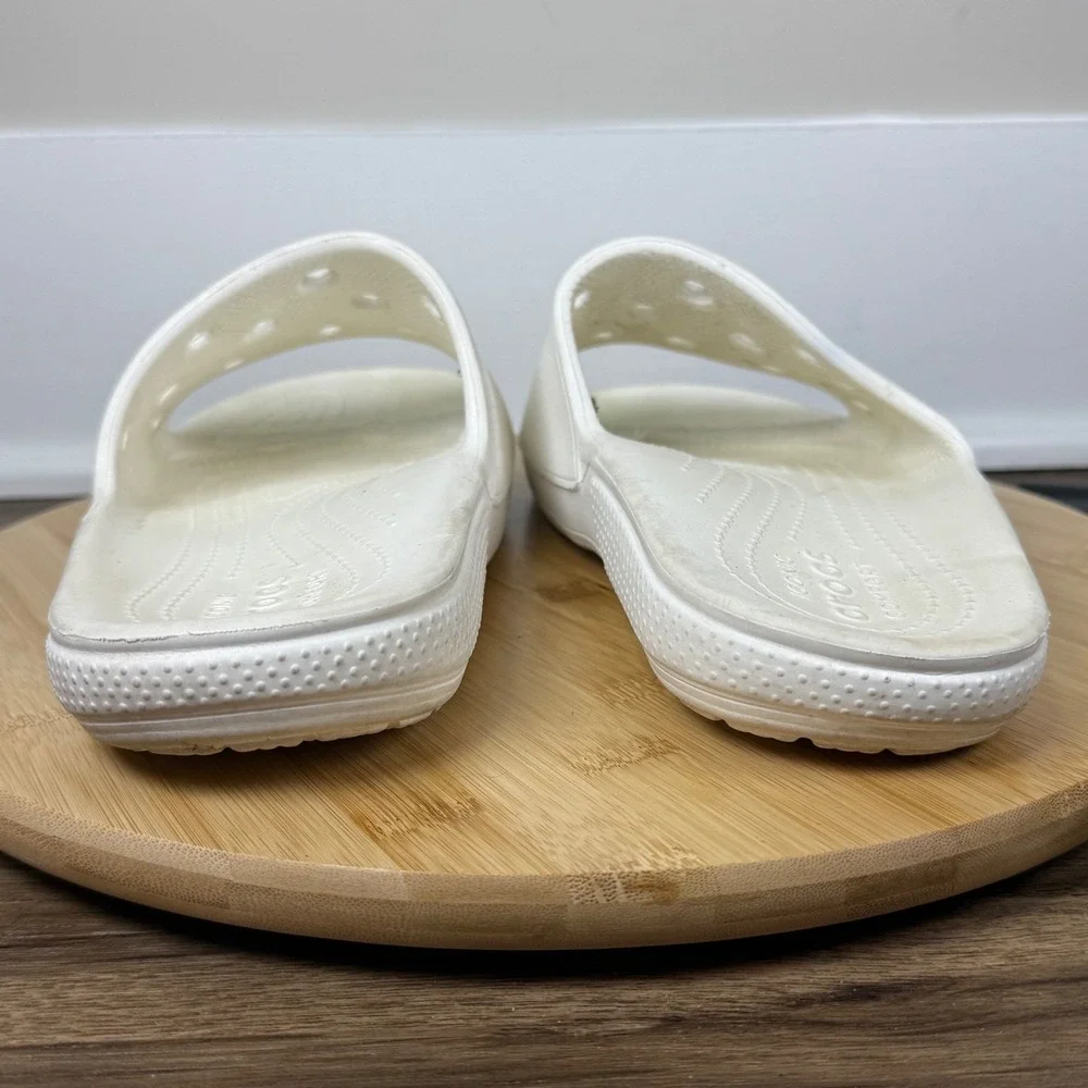 Crocs Classic Slides Unisex Men 9 Women 11 White Lightweight Comfort Casual